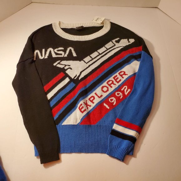 nasa sweater black
